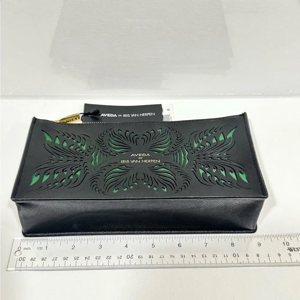 AVEDA IRIS VAN HERPEN SYNTOPIA COSMETIC POUCH NEW With Tag - Picture 3 of 7
